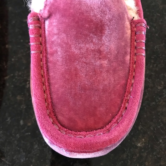 New UGG Ansley Velvet Slipper Loafer, Slip-On, 7 - Picture 9 of 16